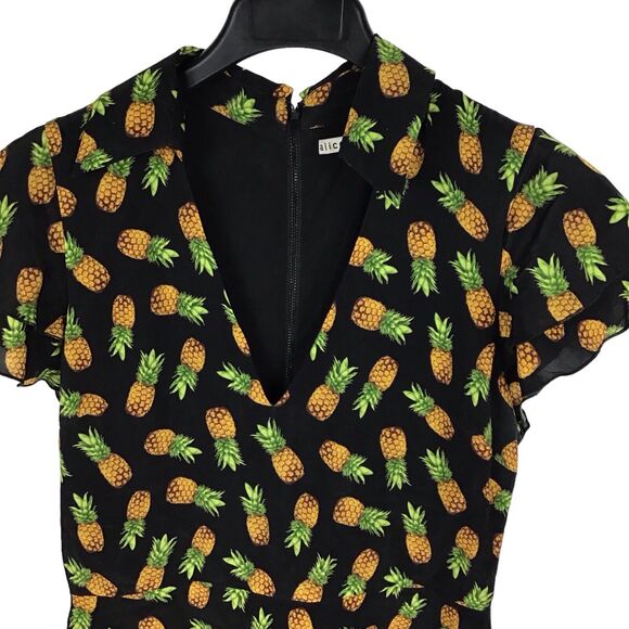 Alice + Olivia Shay Ruffle Skort Romper in Pineapple Black Size 6 - Picture 3 of 9